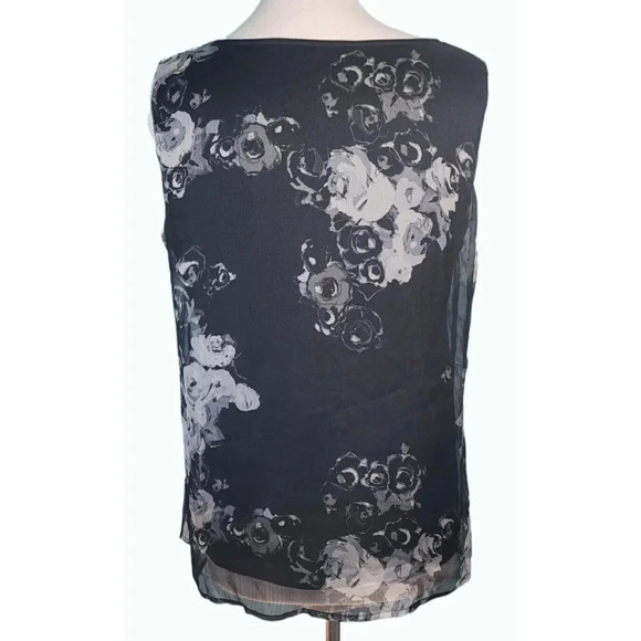 New York And Company Short Sleeved Top Size XL - Picture 4 of 8